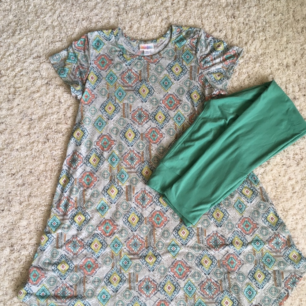 Lularoe Scarlett 12 Pastel Aztec & Sea Green OS