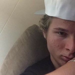 Meet your Posher, Logan