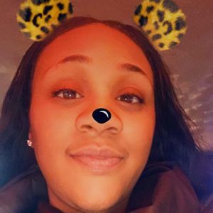 Meet your Posher, Khadijah