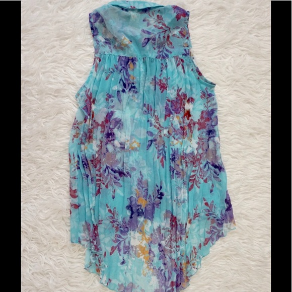 Leaf Print Cute Top - Picture 2 of 4