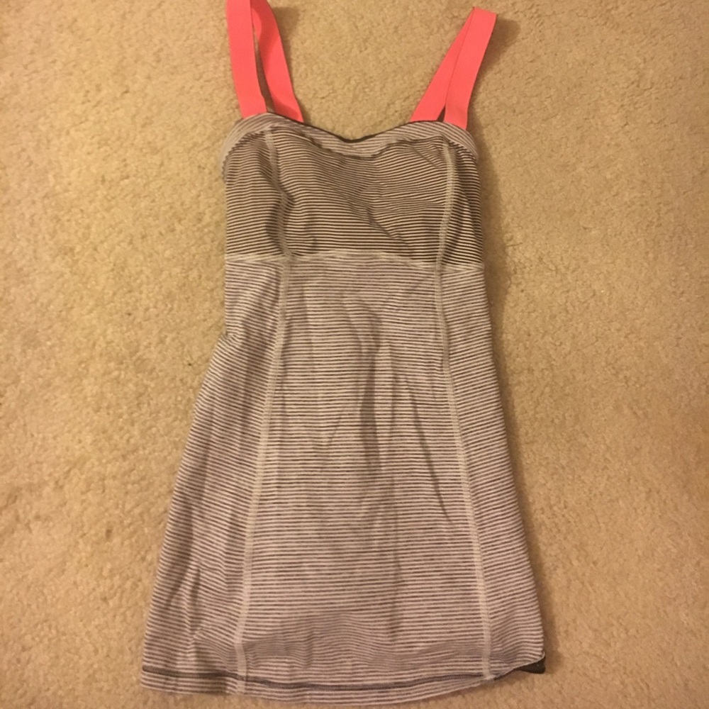 Lulu work out top/yoga