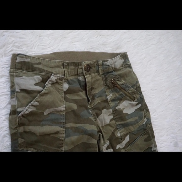 Army Print Pants - Picture 2 of 5