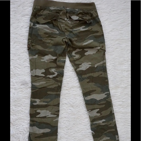 Army Print Pants - Picture 5 of 5