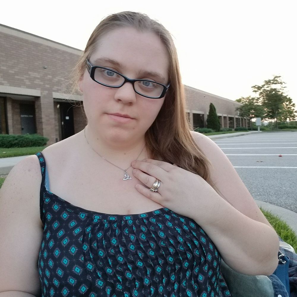 Meet your Posher, Rebecca