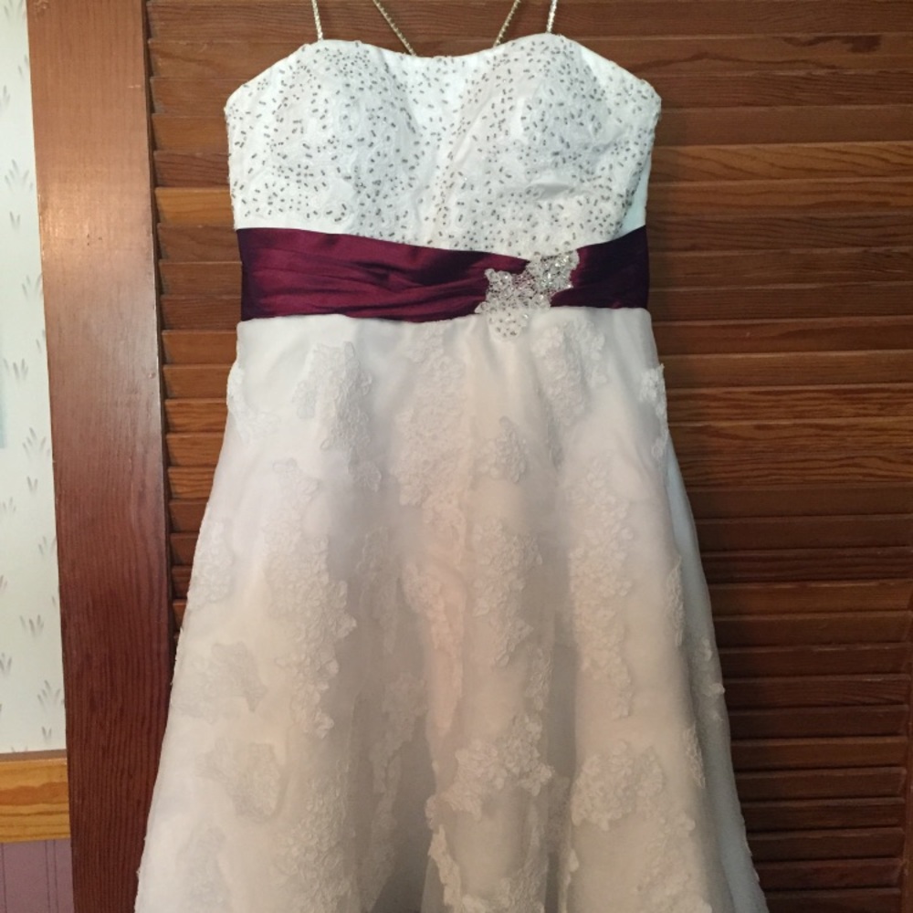 Short white dress
