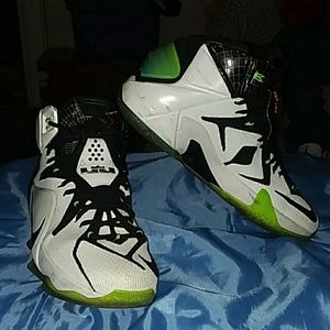 Nike LeBron James