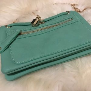 [BUNDLE UP🎉🎉] CUTE LITTLE TO GO BAG 🎉SALE