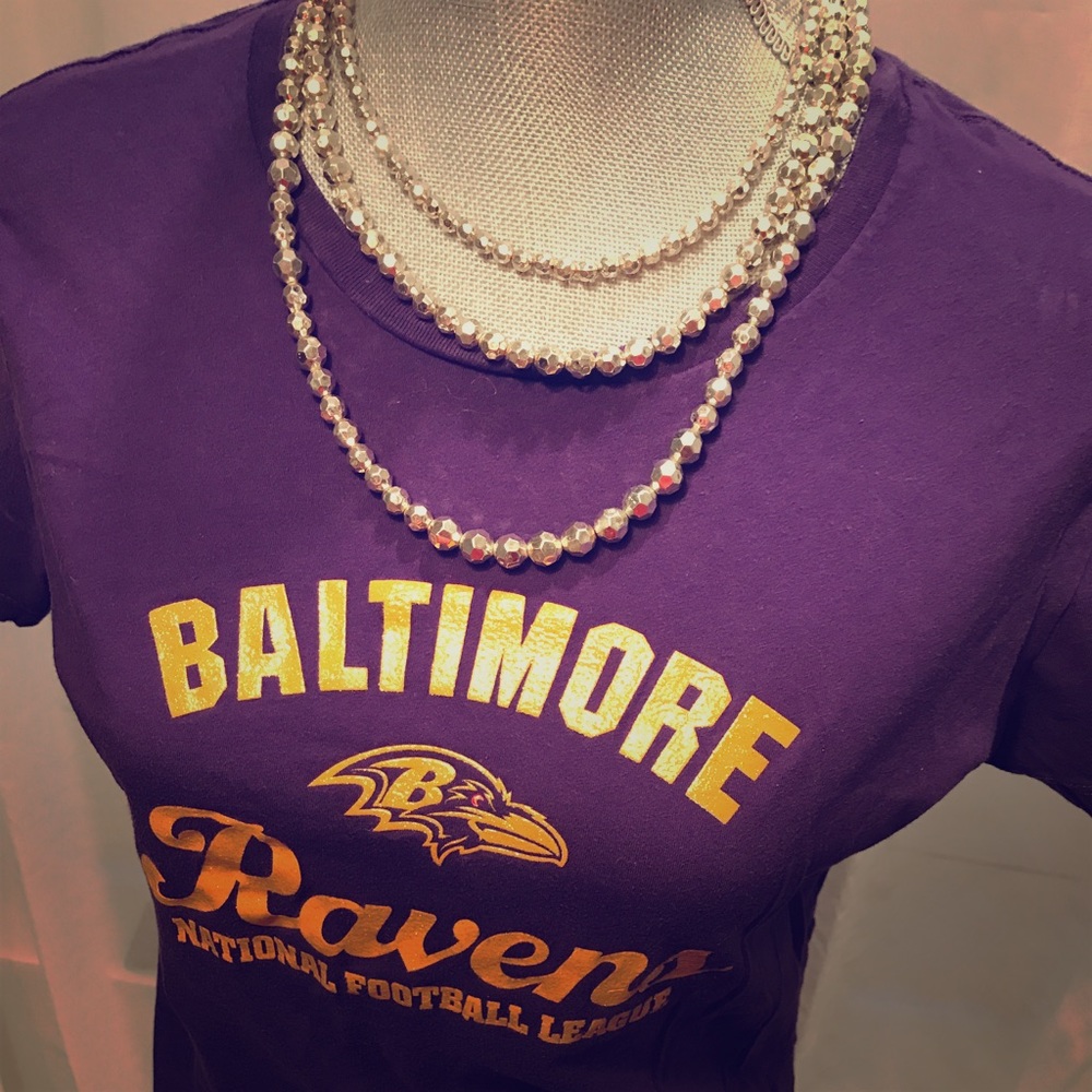 Baltimore Ravens tee purple gold Large