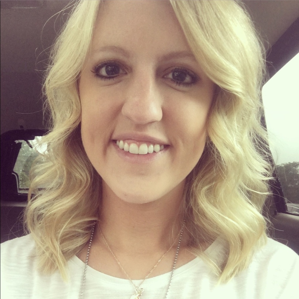 Meet your Posher, Olivia