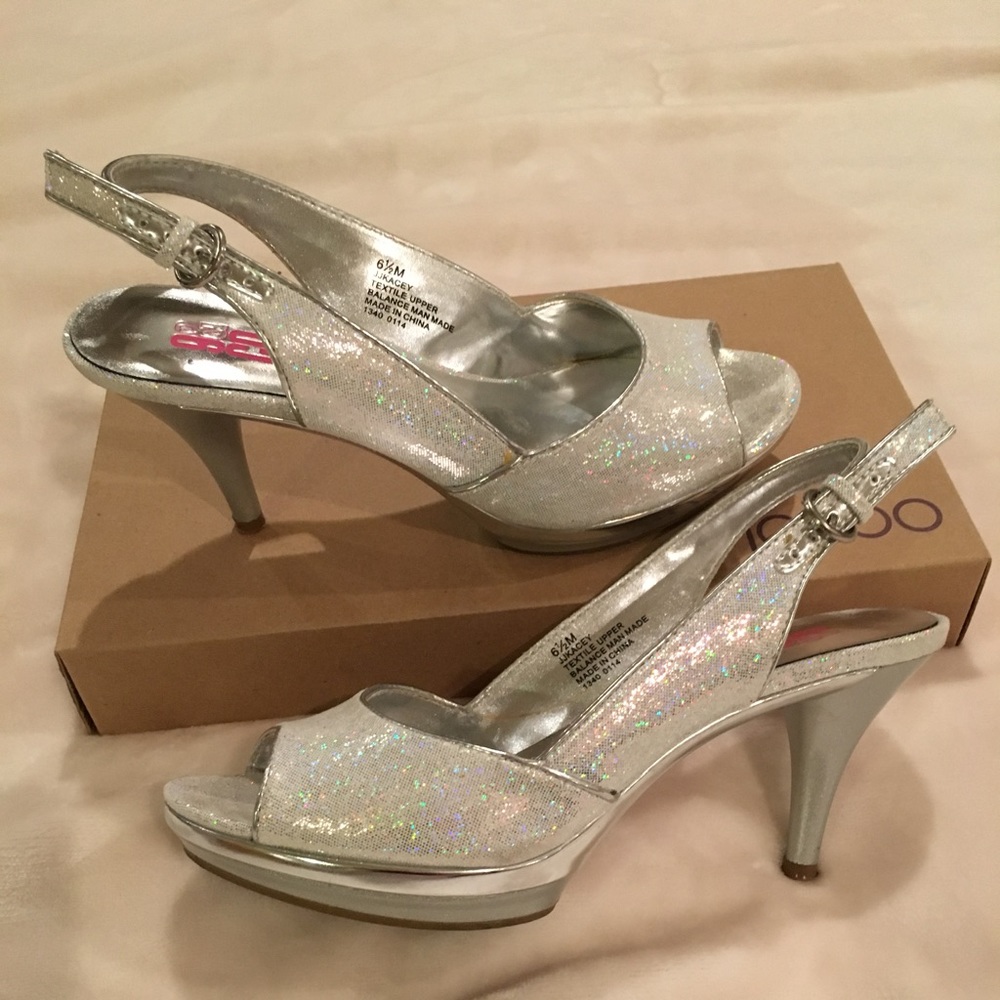 Formal silver heels