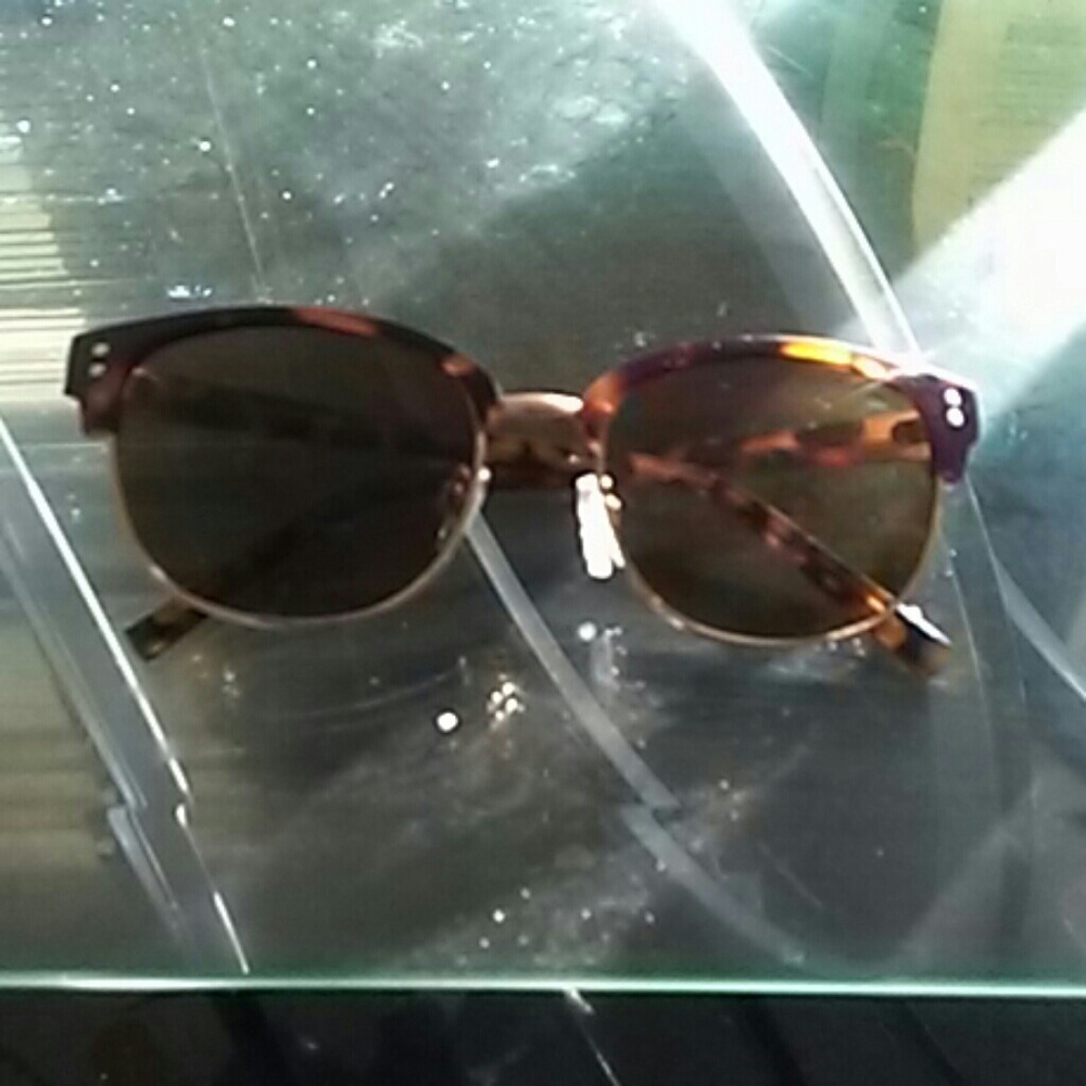 Foster grant glasses