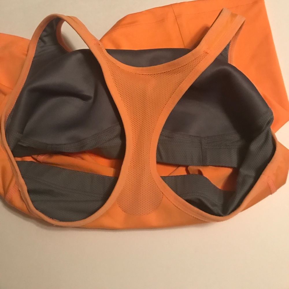 Nike Racerback Tank - Picture 5 of 5