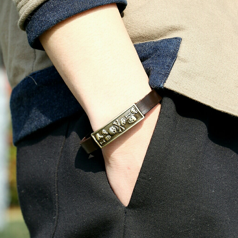 Skull Leather Bracelet - Picture 5 of 5