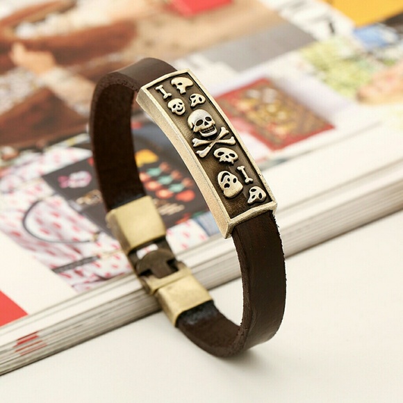 Skull Leather Bracelet - Picture 2 of 5