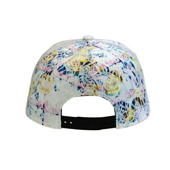 NEW Snapback - Picture 3 of 8