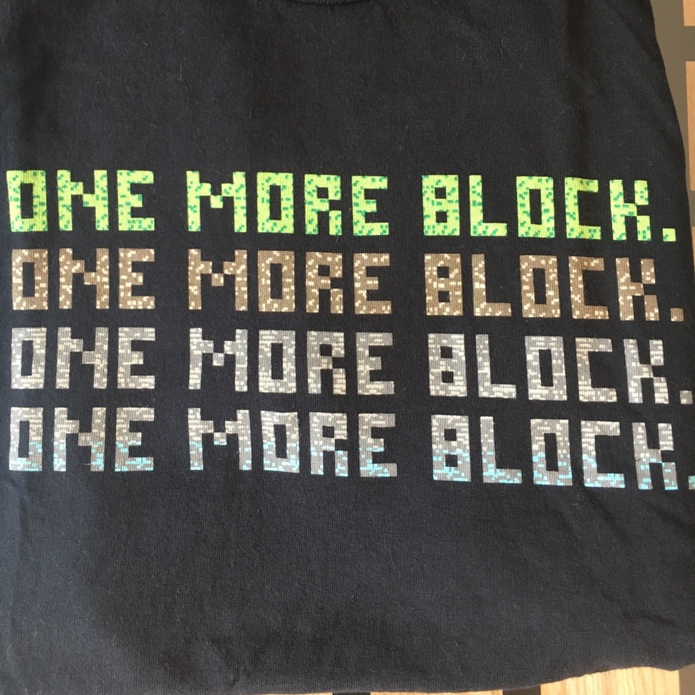 Mind craft black Tshirt