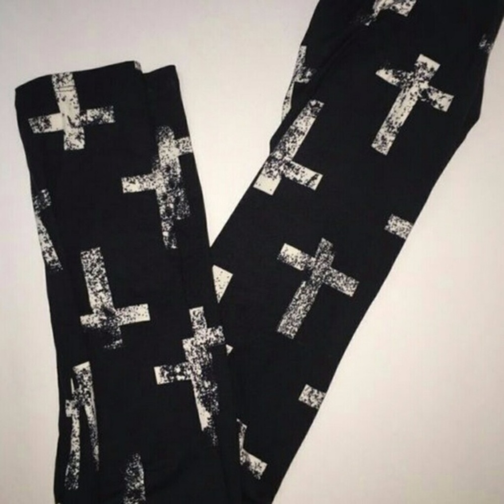 Antique Cross Leggings - Picture 2 of 4