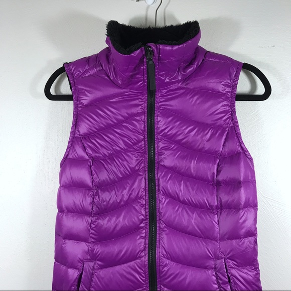 ❌SOLD❌Calvin Klein Puffer Vest - Picture 2 of 7
