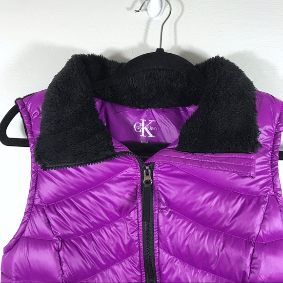 ❌SOLD❌Calvin Klein Puffer Vest - Picture 3 of 7