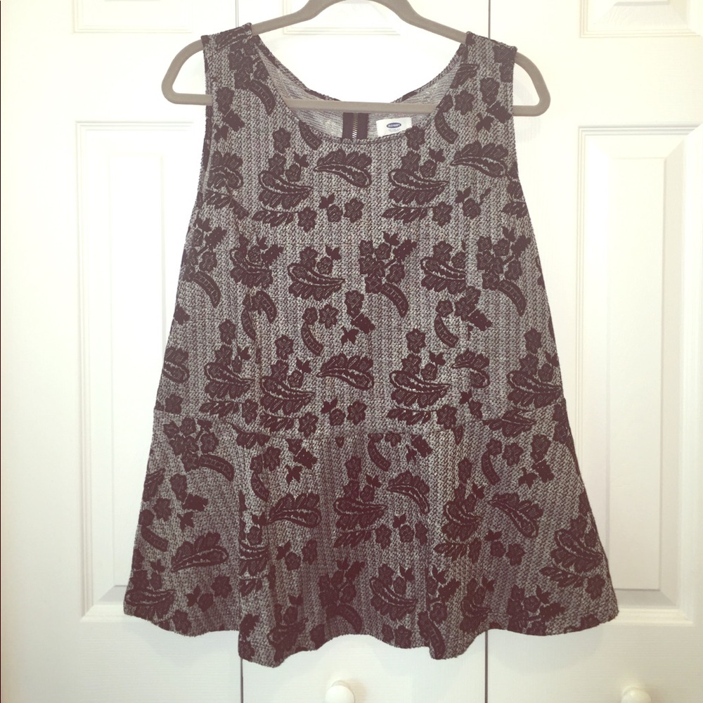Black and gray peplum tank. Old Navy 1X