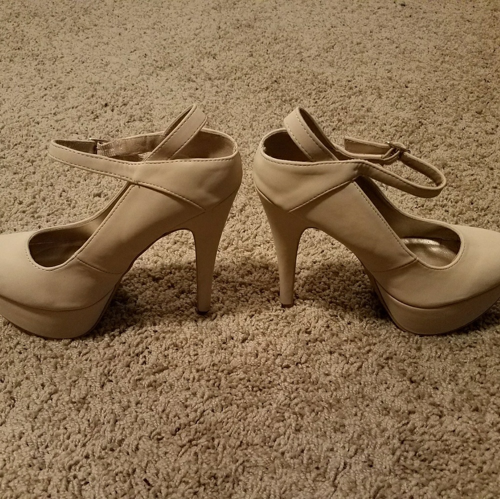 Nude Cupid Heels