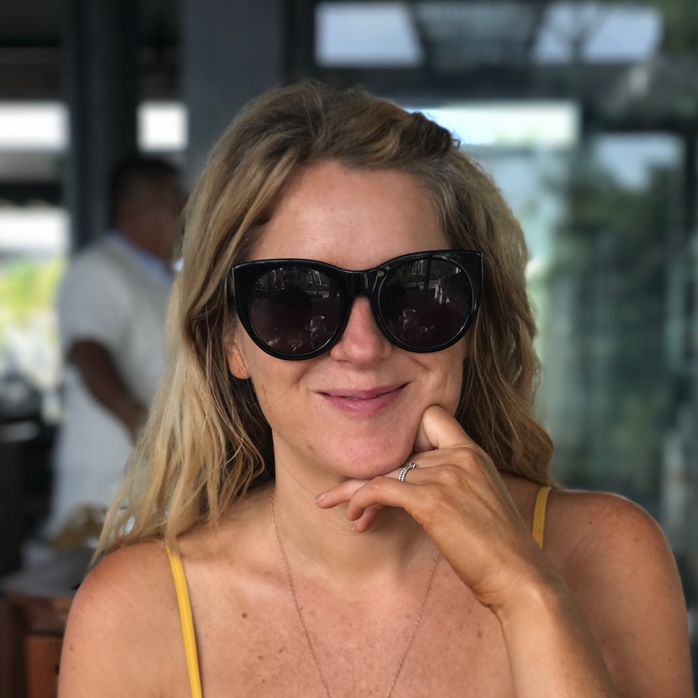 Meet your Posher, Carrie