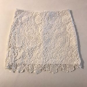H&M White Crochet Mini-Skirt