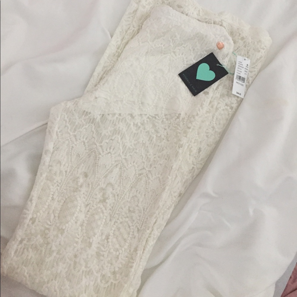 NWT KENDALL AND KYLIE FLARE BOTTOMS