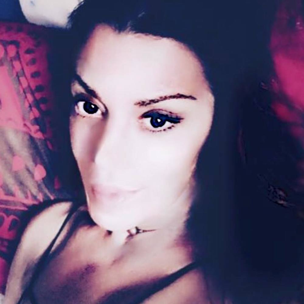 Meet your Posher, Elisa