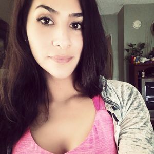 Meet your Posher, Mirella