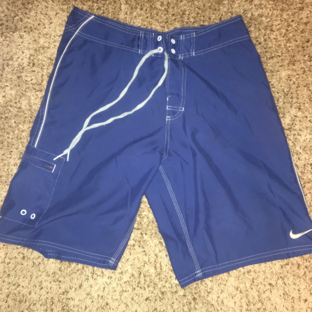 Nike 32" board shorts