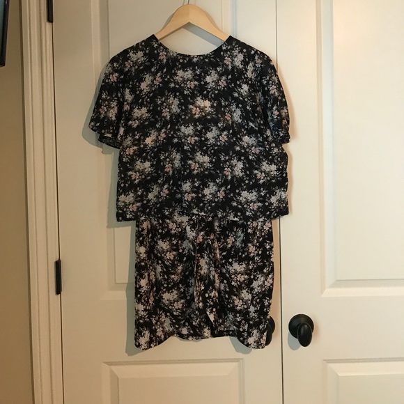 Club Monaco Floral Set (skirt and top) - Picture 11 of 15