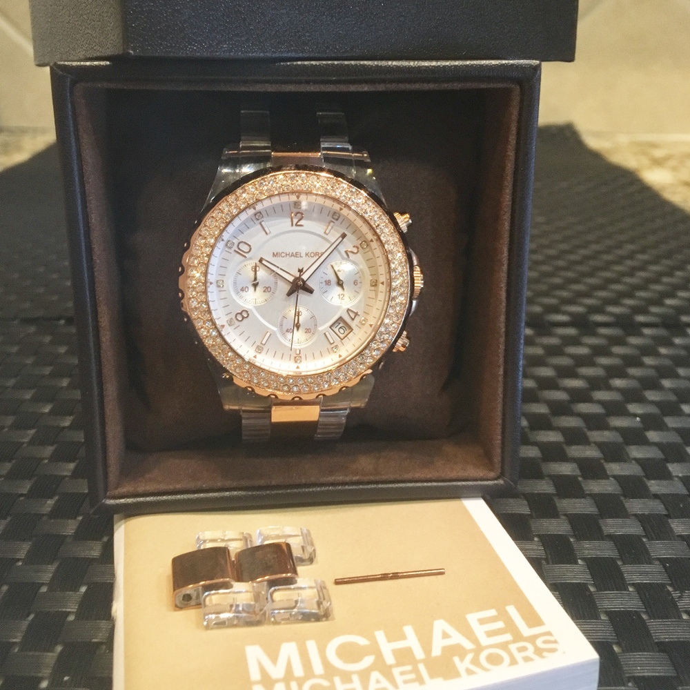 AUTHENTIC Michael Kors Watch (rose gold)