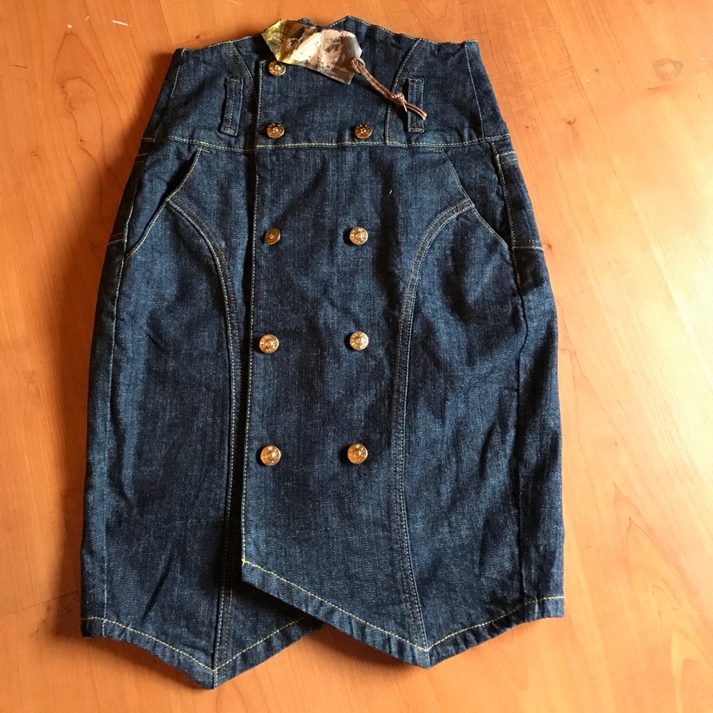High waist skirt