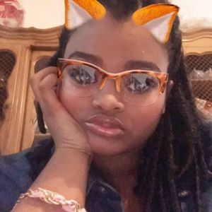 Meet your Posher, Lotus