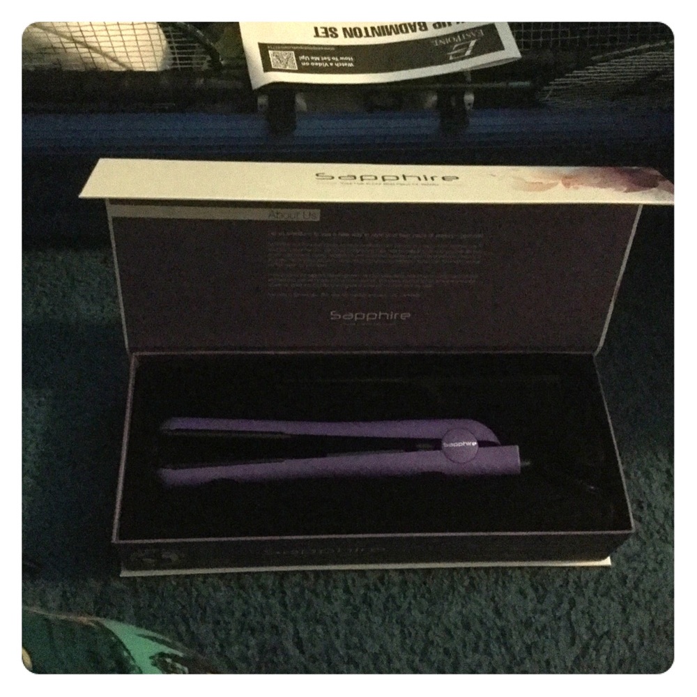 Sapphire hair straightener