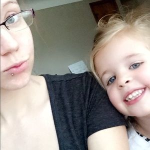 Meet your Posher, Carrie