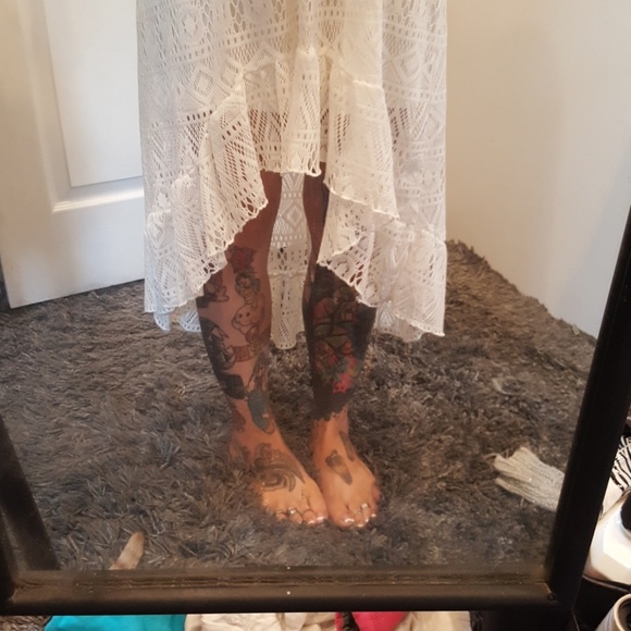 White light weight beach dress - Picture 3 of 3