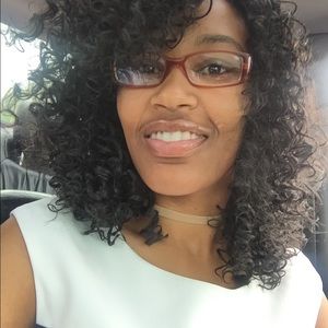 Meet your Posher, Ebony