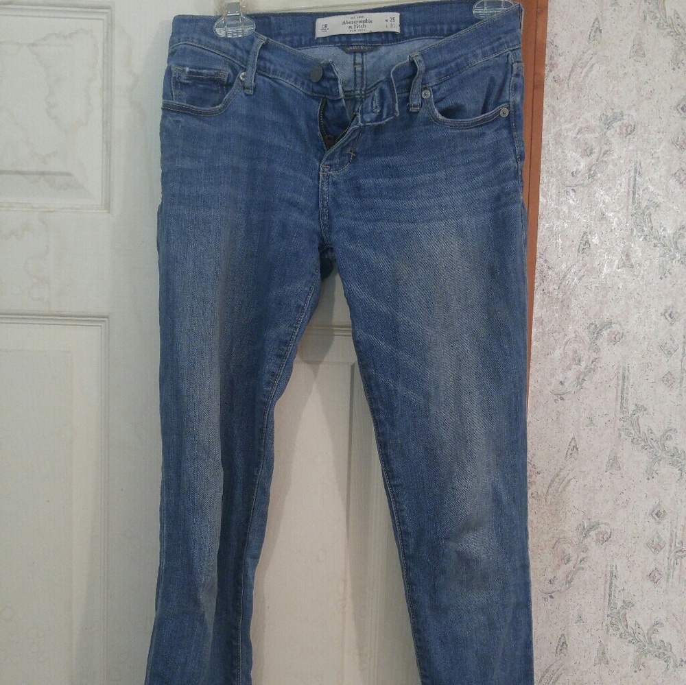 Abercrombie & Fitch Jeans!!