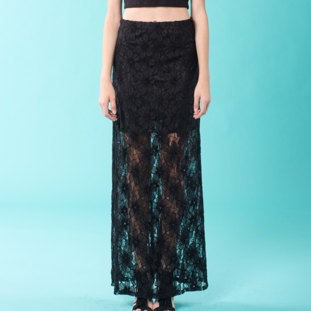 *NEW* LACE OVERLAY BLACK MAXI SKIRT - Picture 3 of 4