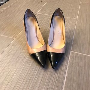 Shoe eviction ! Spectator pumps