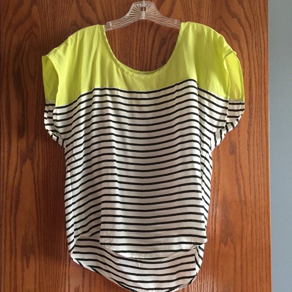 Cute summer blouse!