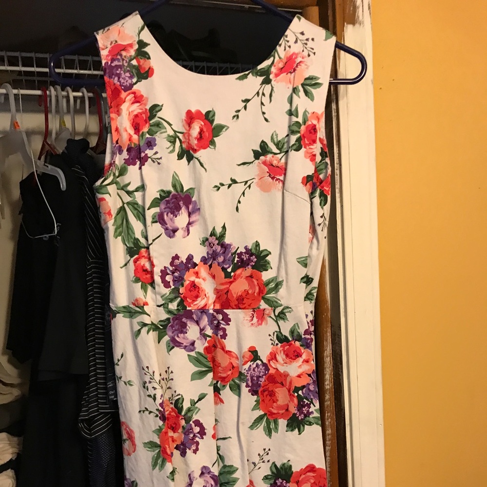 Floral print dress