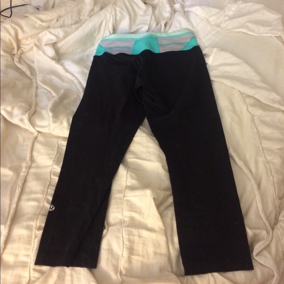 Lululemon Wunder Under cropped pants - Picture 3 of 6