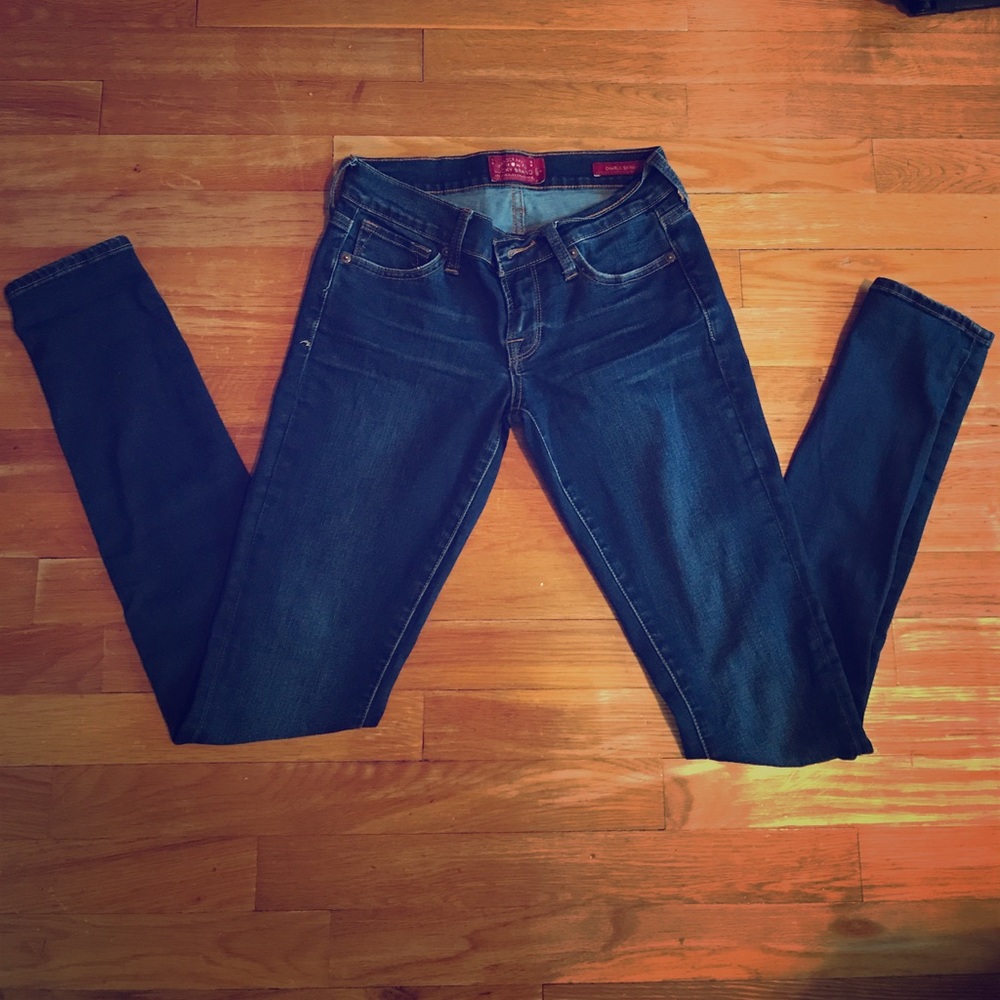Lucky Brand Charlie Skinny jeans size 0/25 R