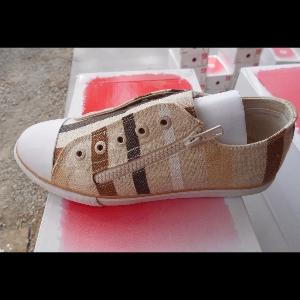 NIB Nine West FL 300 low rise