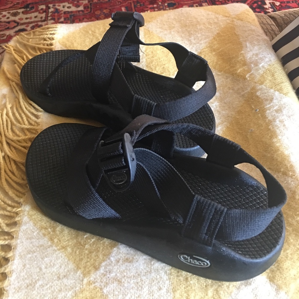 Men's Chaco Black Sandal size 8