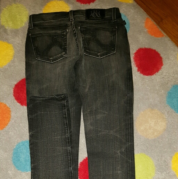 Jeans are brand new with no tags. Tag fell off - Picture 2 of 3