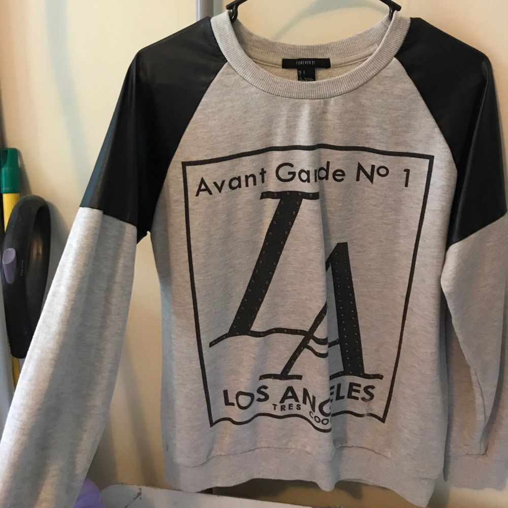 Crew neck forever 21 sweatshirt
